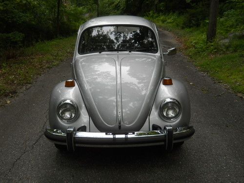 1977 volkswagen beetle fuel injected bug 2-door sedan vw bug
