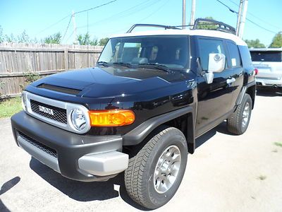 Hail sale new 2013 toyota fj cruiser 4x4 $4000 off msrp