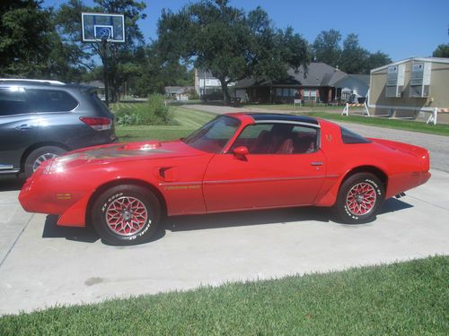 Red, t-tops, power windows and locks