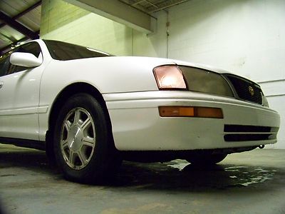 NO RESERVE...NEW CAR TRADE...LEATHER, image 8