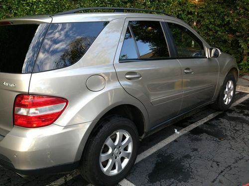 4matic-awd; 36,521 miles; p-3; orig owner; factory warranty; sunroof; nav; dvd;