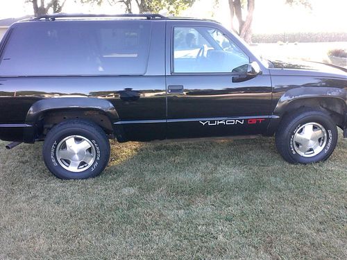 Sell Used 1995 Gmc Yukon Gt 2 Door 4x4 Drive Anywhere Tahoe 57l Posi