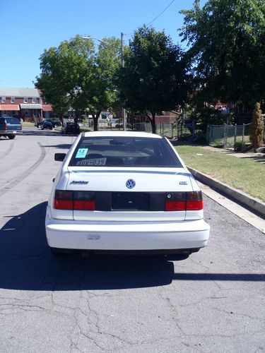 1999 volkswagen jetta gl sedan 4-door 2.0l