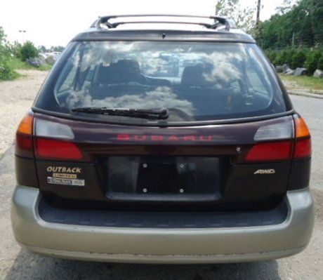 2001 Subaru Outback Base Wagon 4-Door 2.5L Limited, image 4