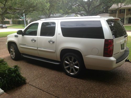 2008 chevy suburban ltz htd leather 7-pass dvd 66k miles