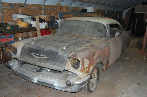 1957 chevrolet bel air 2dr hardtop sport coupe onyx black w/manual transmission