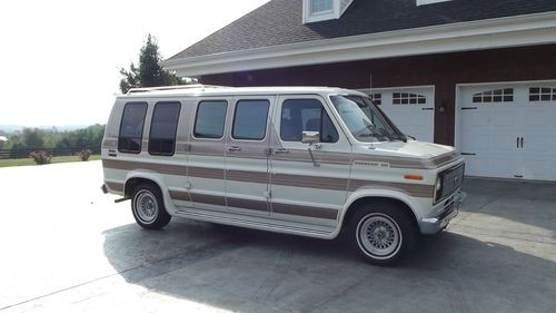 1986 ford econoline bivouac conversion van  super nice!!