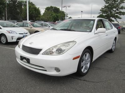 4dr sdn moonroof, heated leather seats w/ memory, cd/cassette, westbury toyota