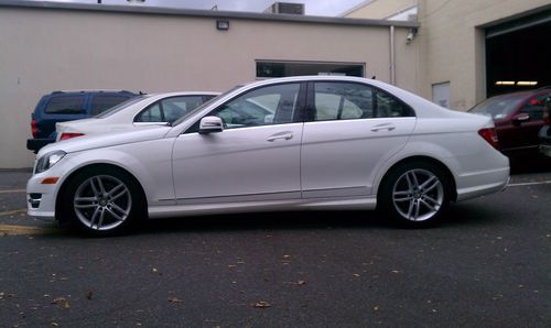 2013 mercedes-benz c300 4matic sport sedan 4-door 3.5l