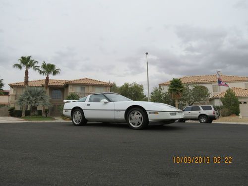 No reserve 1989 chevrolet corvette targa 6 speed white with red interior