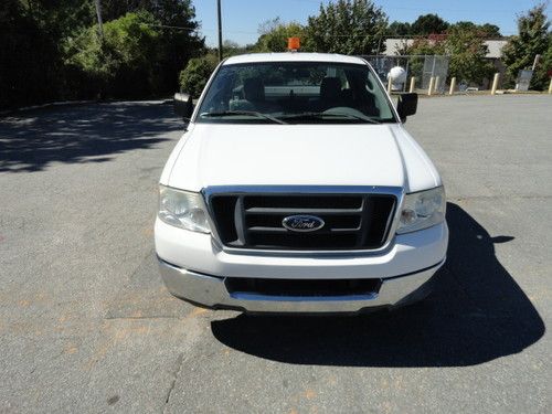 2004 White Ford F150 4x2 Pickup Truck One Owner, image 3