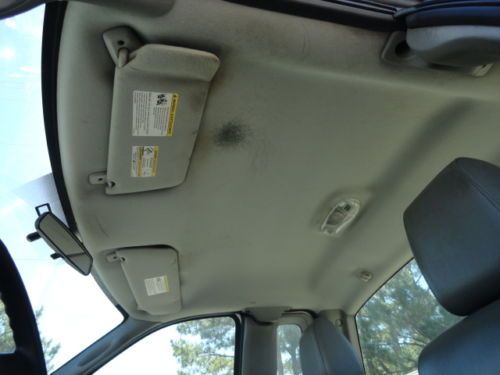 2004 White Ford F150 4x2 Pickup Truck One Owner, image 11