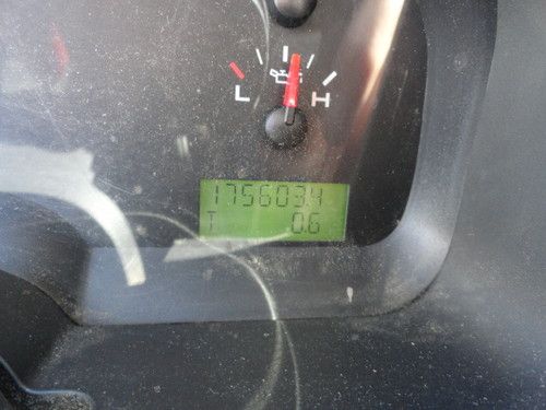 2004 White Ford F150 4x2 Pickup Truck One Owner, image 12