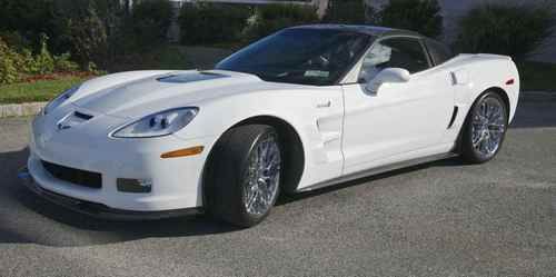 2010 chevrolet corvette zr1 coupe 2-door 6.2l