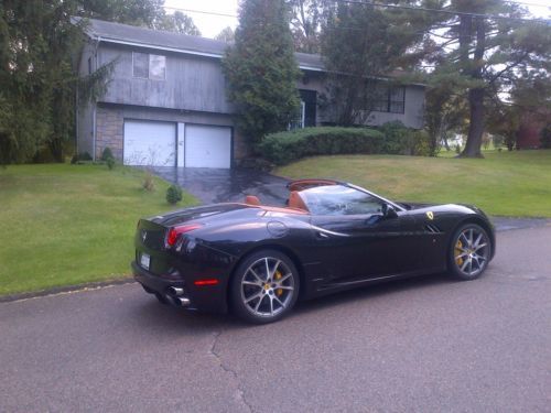 2010 ferrari california 2 door convertible