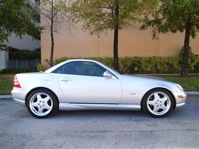 2001 mercedes benz slk 320 power everything well maintained lady owned