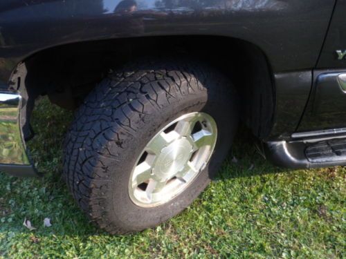 *****2005 GMC YUKON 1500 XL 4WD***** NO RESERVE!!!!! ONE OWNER., image 13