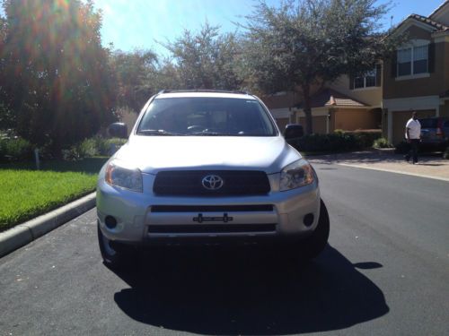 2007 toyota rav4 base sport utility 4-door 2.4l