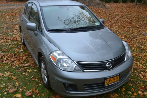 Nissan versa 4 cylinder mpg hatchback