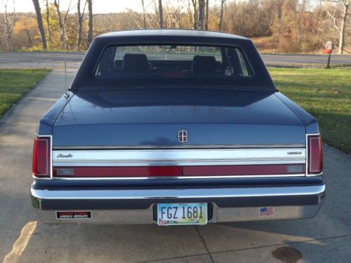 1988 Lincoln Town Car Signature Series Family Owned Since New!, image 4
