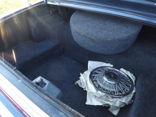 1988 Lincoln Town Car Signature Series Family Owned Since New!, image 12