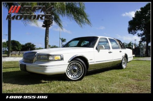 1997 lincoln town car white on black w/quarter top white walls clean carfax