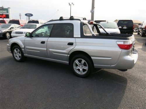 Sport All Wheel Drive AWD Automatic Leather w/ Cloth Inserts Only 65K Miles, image 7