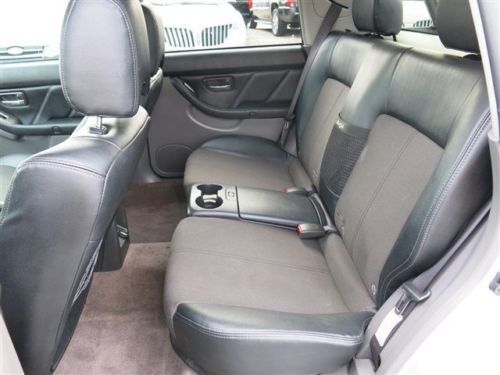 Sport All Wheel Drive AWD Automatic Leather w/ Cloth Inserts Only 65K Miles, image 17