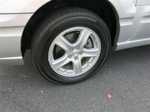 Sport All Wheel Drive AWD Automatic Leather w/ Cloth Inserts Only 65K Miles, image 24