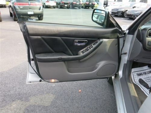 Sport All Wheel Drive AWD Automatic Leather w/ Cloth Inserts Only 65K Miles, image 28