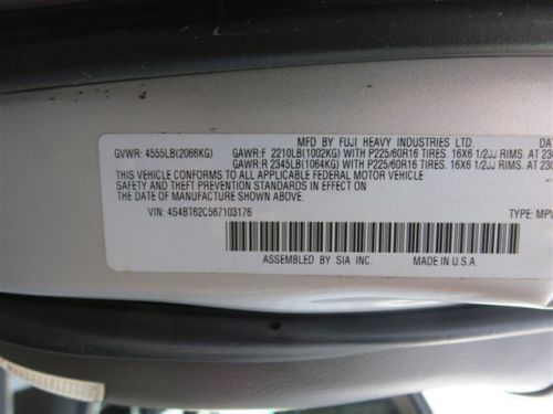 Sport All Wheel Drive AWD Automatic Leather w/ Cloth Inserts Only 65K Miles, image 32