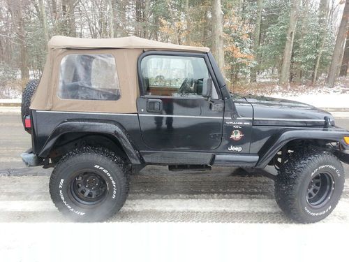 2000 jeep wrangler sahara sport utility 2-door 4.0l