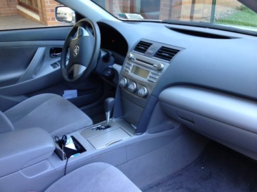 2011 Toyota Camry LE Sedan 4-Door 2.5L, image 2