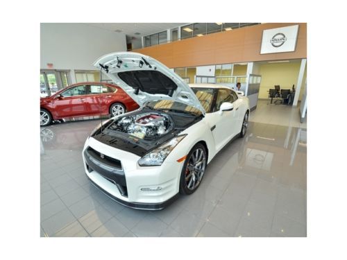 2014 Nissan GT-R Premium Pearl White R35 twin turbo AWD 4x4, image 13