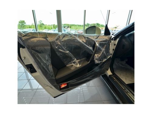 2014 Nissan GT-R Premium Pearl White R35 twin turbo AWD 4x4, image 17