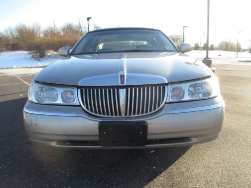 2000 LINCOLN TOWNCAR EXEC LEATHER POWER SEATS NO RESERVE!!! ONLY 94K MILES!!!!!, image 17