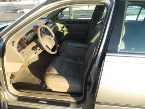2000 LINCOLN TOWNCAR EXEC LEATHER POWER SEATS NO RESERVE!!! ONLY 94K MILES!!!!!, image 24