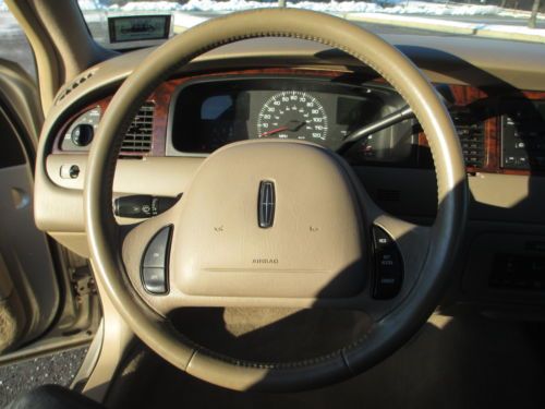 2000 LINCOLN TOWNCAR EXEC LEATHER POWER SEATS NO RESERVE!!! ONLY 94K MILES!!!!!, image 29