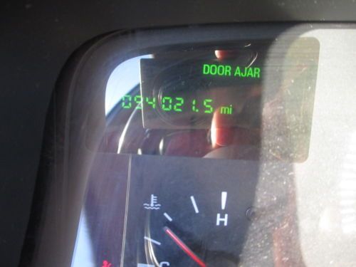 2000 LINCOLN TOWNCAR EXEC LEATHER POWER SEATS NO RESERVE!!! ONLY 94K MILES!!!!!, image 30