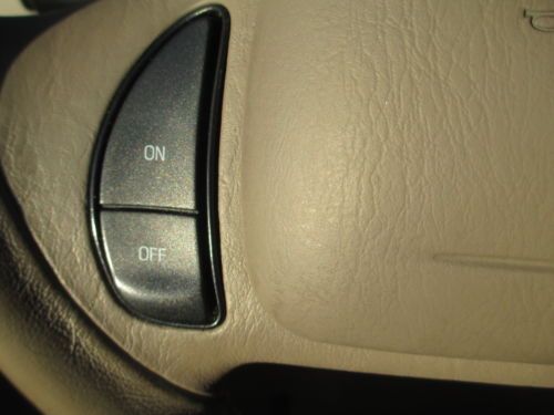 2000 LINCOLN TOWNCAR EXEC LEATHER POWER SEATS NO RESERVE!!! ONLY 94K MILES!!!!!, image 31
