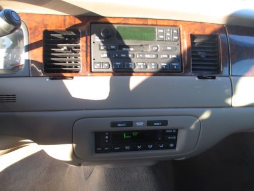 2000 LINCOLN TOWNCAR EXEC LEATHER POWER SEATS NO RESERVE!!! ONLY 94K MILES!!!!!, image 36