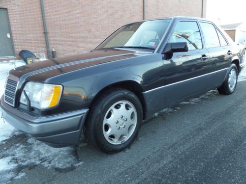 1994 mercedes e320 sedan, runs excellent, no reserve auction! really nice!