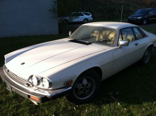 1982 jaguar xjs base coupe 2-door 5.3l with many new parts