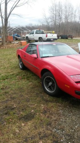 1990 pontiac firebird- runs and has clean title