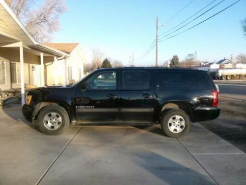 Fully loaded chevrolet suburban lt 1500