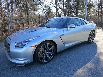 2009 nissan gt-r premium