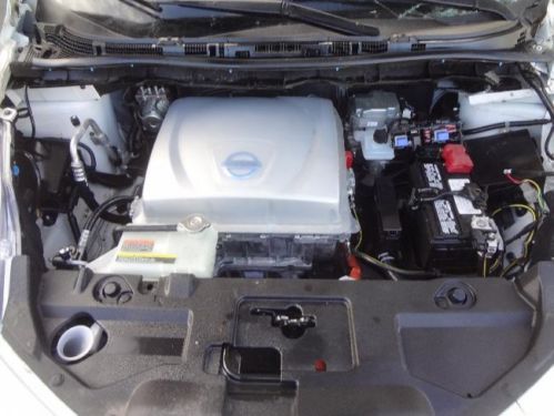2013 Nissan Leaf Damaged Salvage Fixer Only 1K Miles RUNS Cooling Good Wont Last, US $10,950.00, image 8