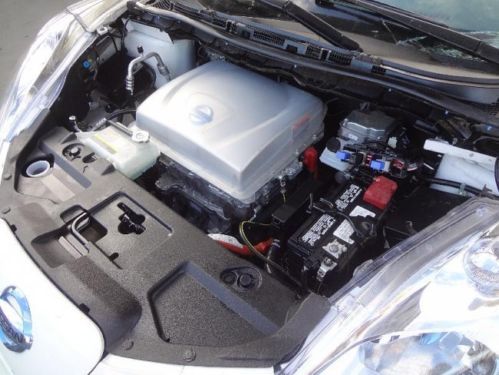 2013 Nissan Leaf Damaged Salvage Fixer Only 1K Miles RUNS Cooling Good Wont Last, US $10,950.00, image 9