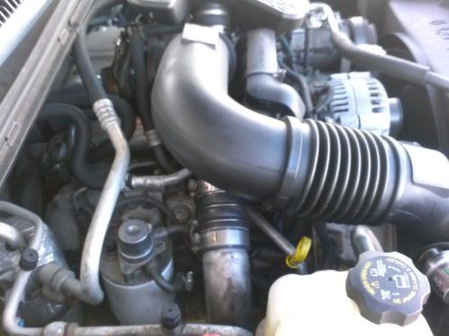 2005 Chevrolet Silverado 2500 HD LS Crew Cab Pickup 4-Door 6.6L, image 2