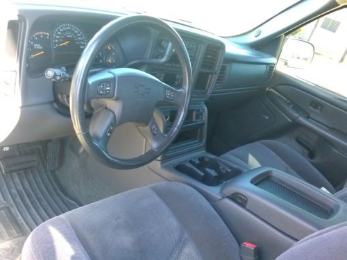 2005 Chevrolet Silverado 2500 HD LS Crew Cab Pickup 4-Door 6.6L, image 3